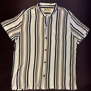 Aéropostale White, Gray, & Black Vertical Stripe Button-Up Shirt
